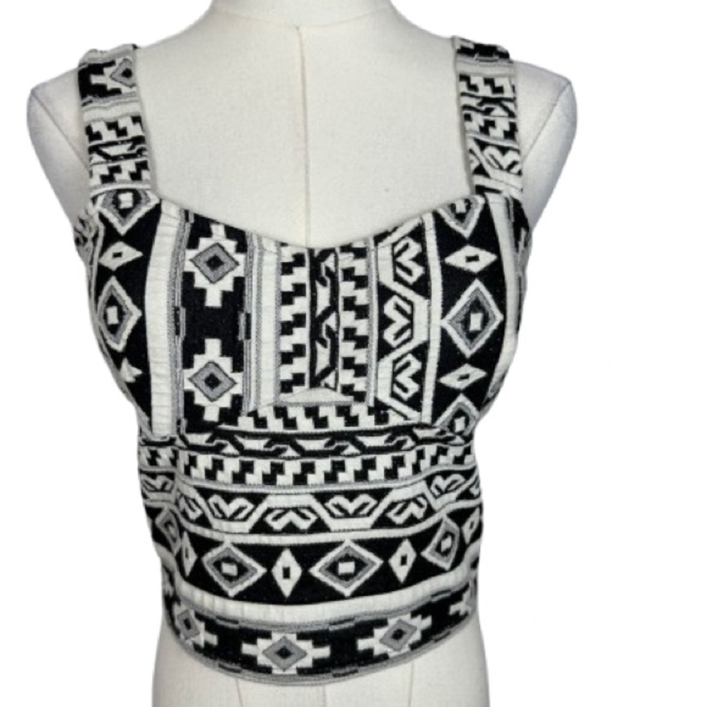Ginger G Black & White Tribal Crop Tank
